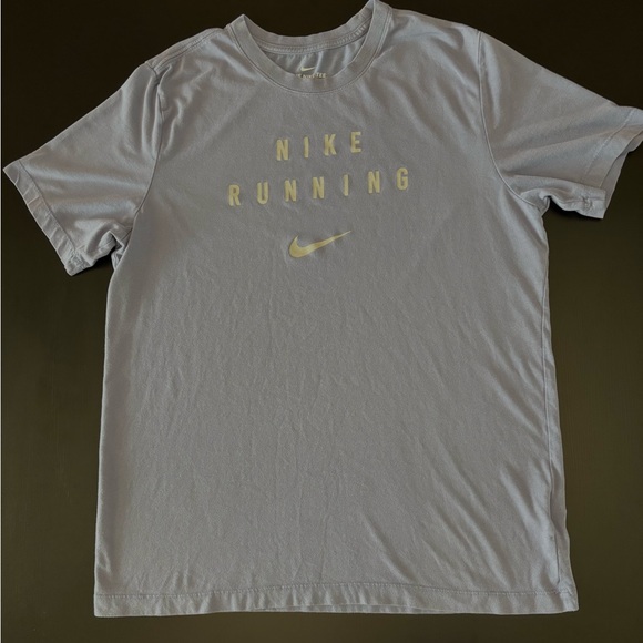 Nike Men’s Short Sleeve Tee Large - Picture 3 of 7